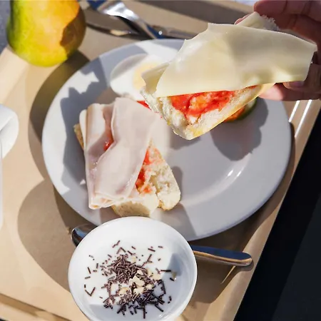 Ibis Budget Aeropuerto מלון 4*