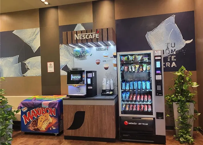 Ibis Budget Aeropuerto Hotel 4*